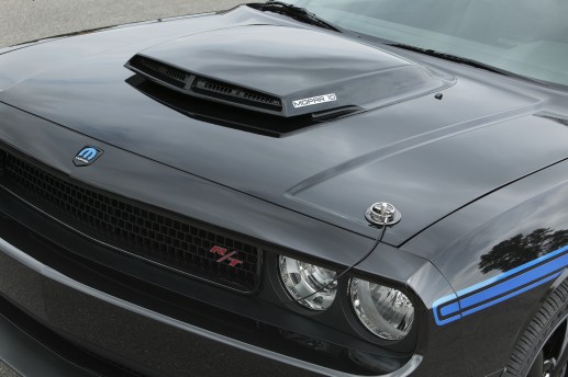 Mopar '10 Challenger. T/A Style Hood